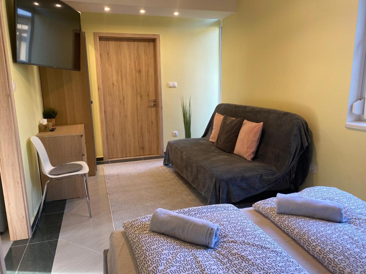 Nest1 Apartments Кестхей Экстерьер фото