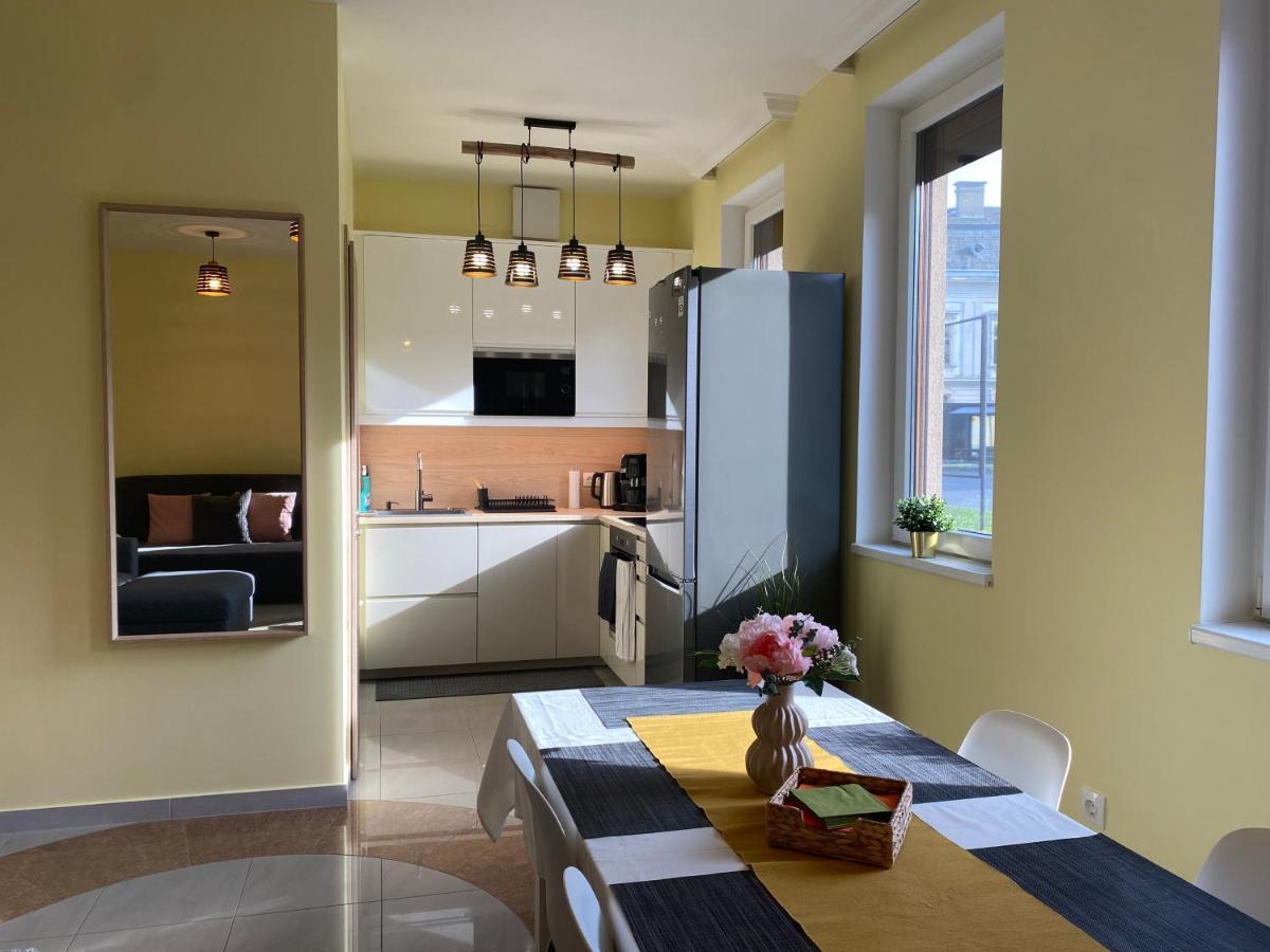 Nest1 Apartments Кестхей Экстерьер фото