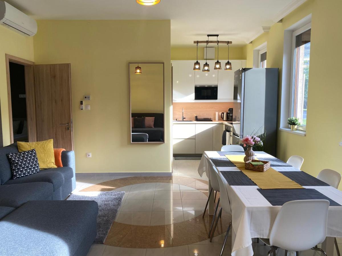 Nest1 Apartments Кестхей Экстерьер фото