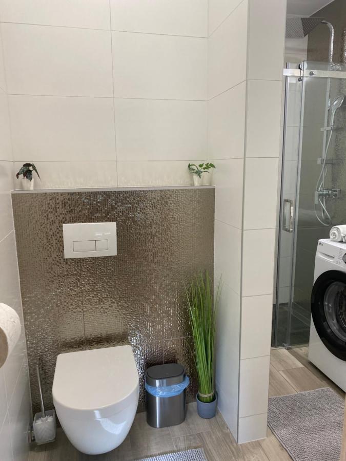 Nest1 Apartments Кестхей Экстерьер фото