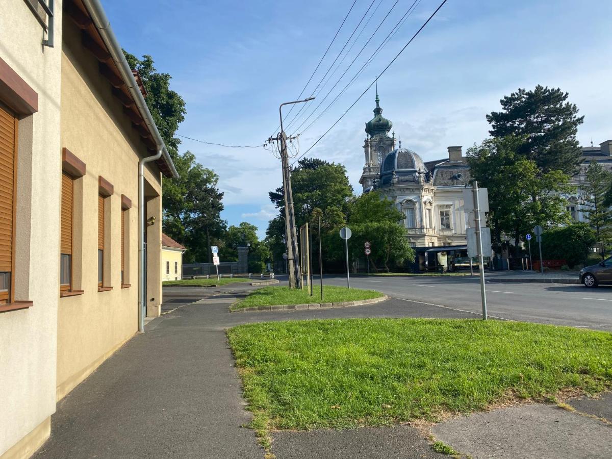 Nest1 Apartments Кестхей Экстерьер фото